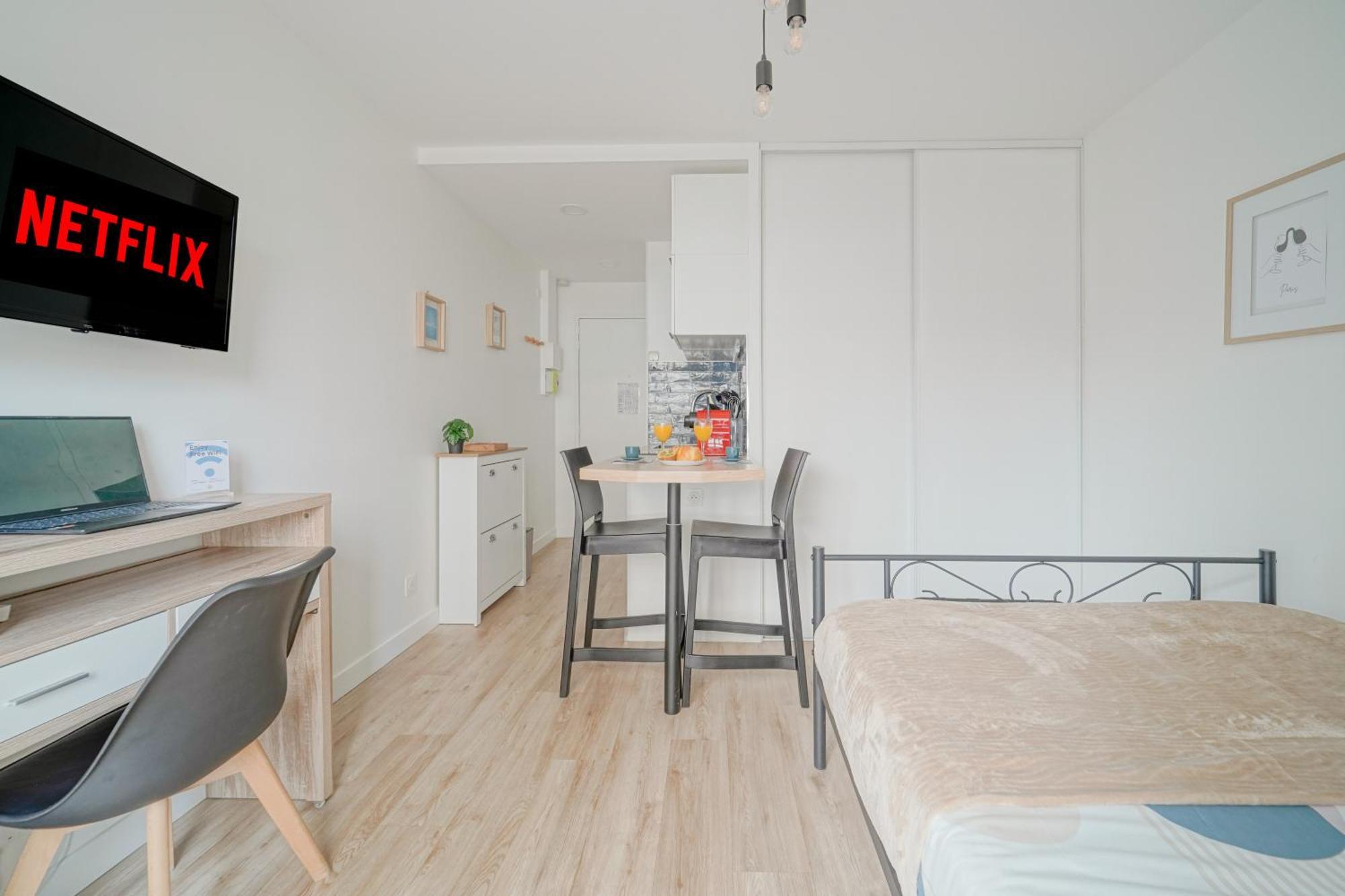Le Cli'Chic Apartment Clichy Exterior photo